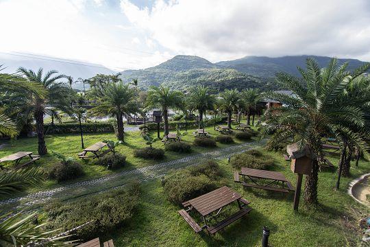 Ruisui Palm Lakes B&B Buitenkant foto